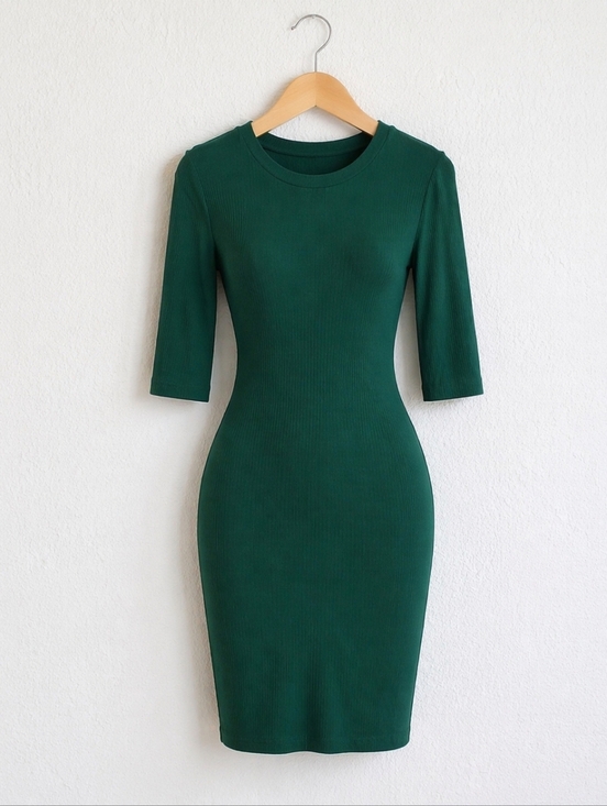 Dresses & Skirts - ❣️OFFERS WELCOMED❣️ Green Ribbed Pencil Dress
